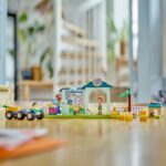 LEGO Friends-Farm Animal Vet Clinic - Image 5